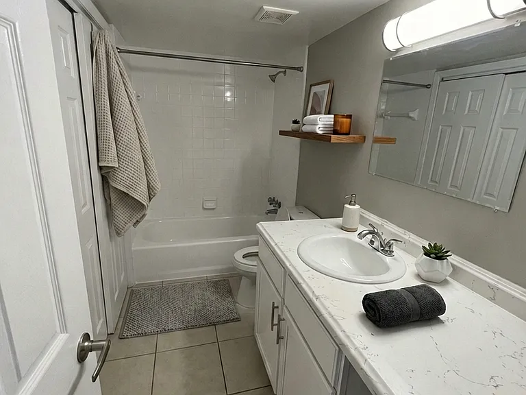 2045 Jammes Rd — Photo 14