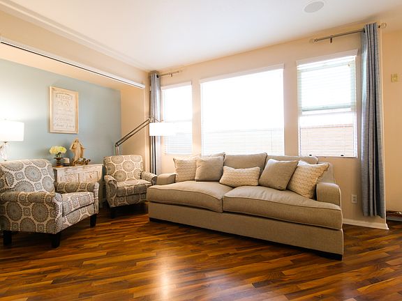 4th image of 25048 Driftoak St Unit 1