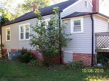 2nd image of 801 S Cedar St