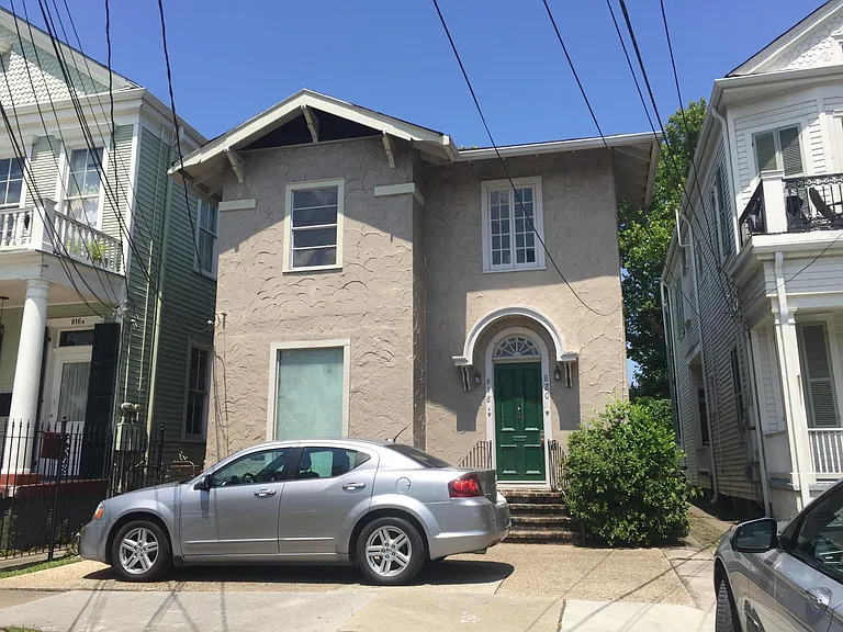 818 State St — Photo 1