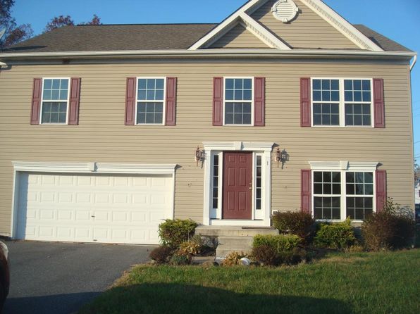 1 Rocking Horse Dr
