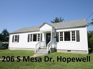 206 S Mesa Dr, Hopewell, VA 23860