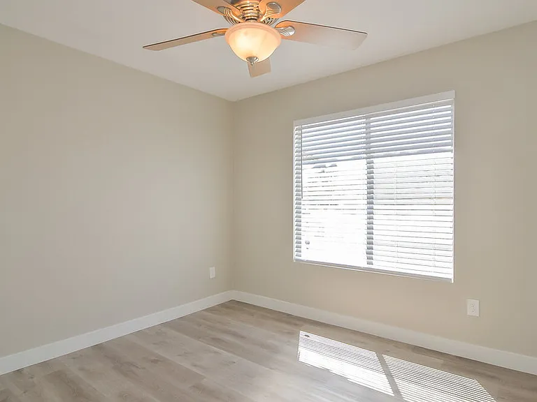 1100 Sport Of Kings Ave — Photo 13