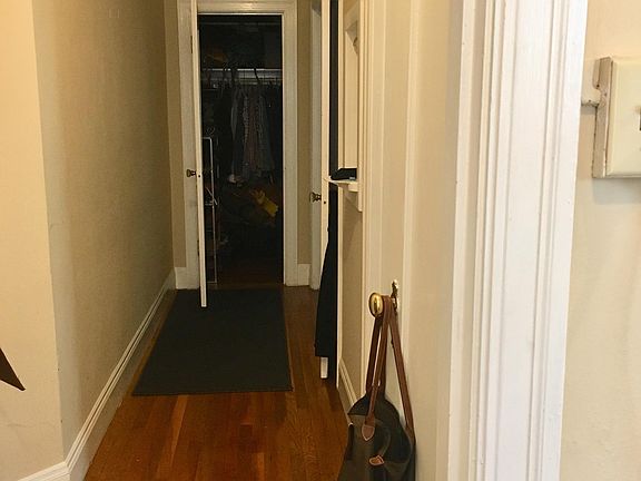 5th image of 3501 Fillmore St APT 208