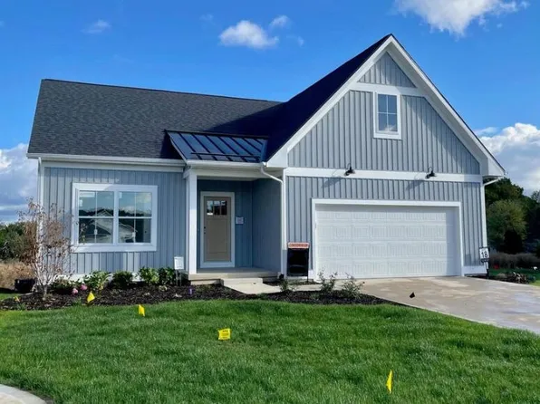 552 Sun Vale Ln, Grandville, MI 49418