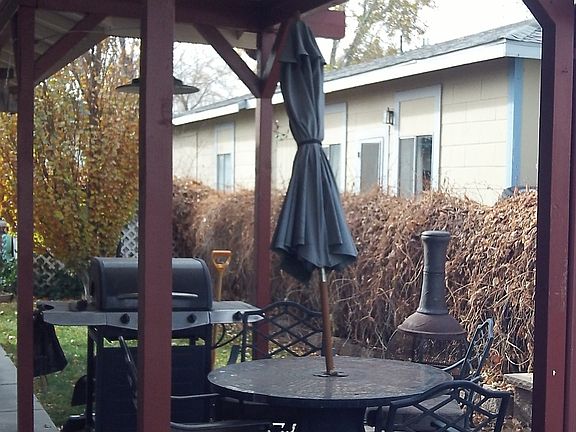 2nd image of 1418 East St