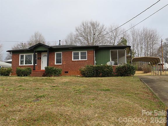 2nd image of 274 Georgia St