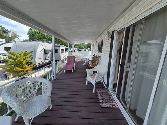 3rd image of 8500 Ulmerton Rd #128