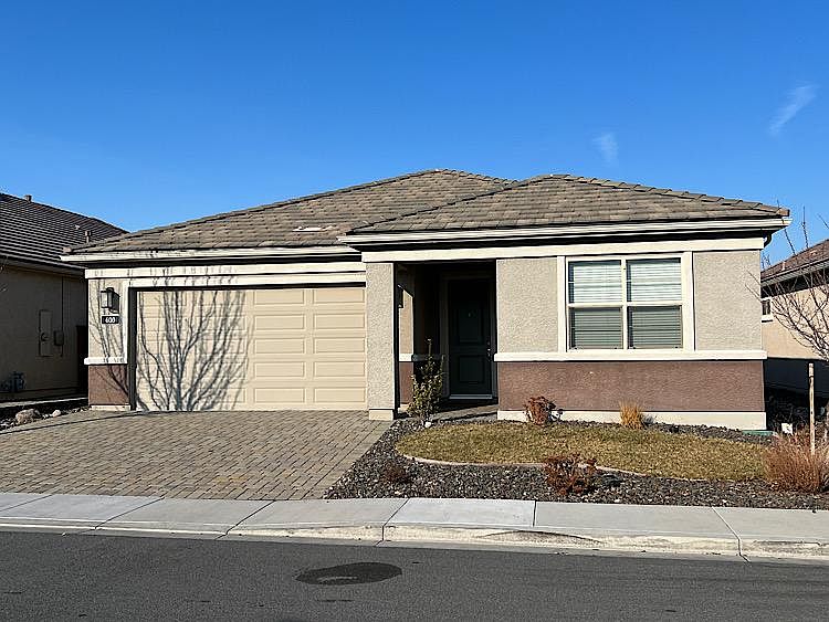1st image of 600 Papaya Dr