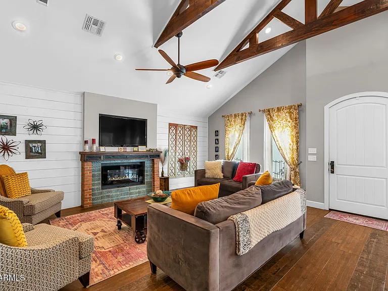 4402 E Turney Ave — Photo 16