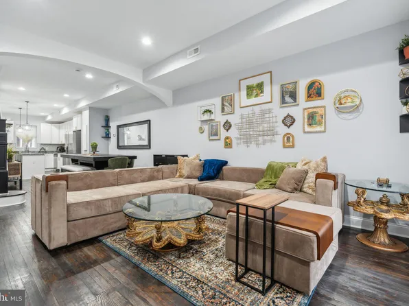 407 N Lakewood Ave, Baltimore, MD 21224
