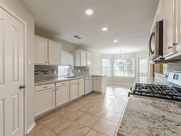3rd image of 10519 S Belmont Ct