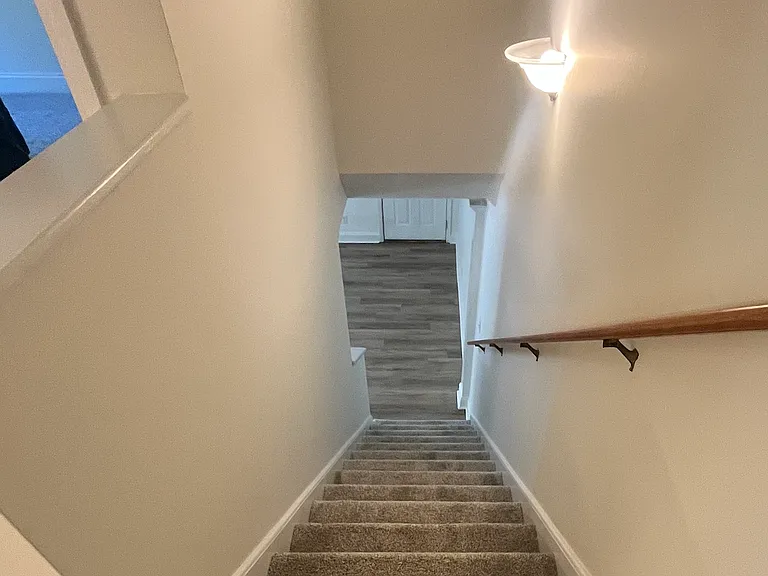108 Bentwood Cir — Photo 5