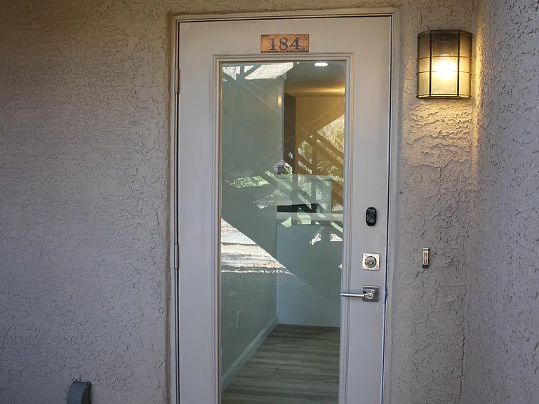 101 N 7th St #184 — Photo 26
