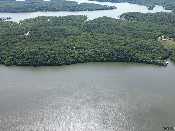 5th image of Coffman Bend Dr