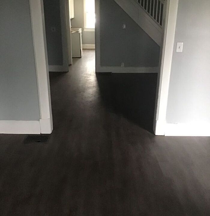 2nd image of 526 W 29th St