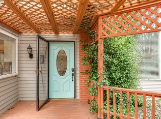 15320 SW Village Ln, Beaverton, OR 97007