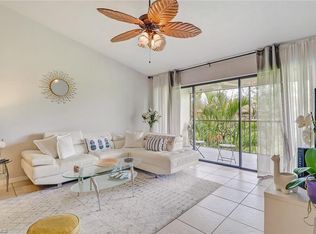 1220 Commonwealth Cir #M-205, Naples, FL 34116