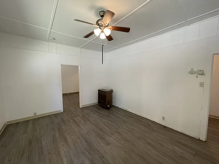 1098 Humboldt Ave — Photo 2