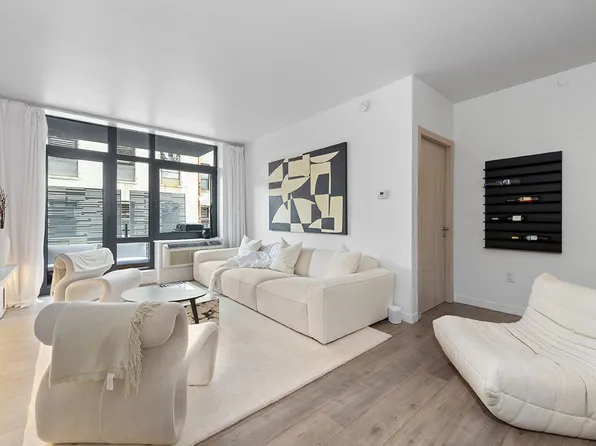 114 Mulberry Street image 2 of 5