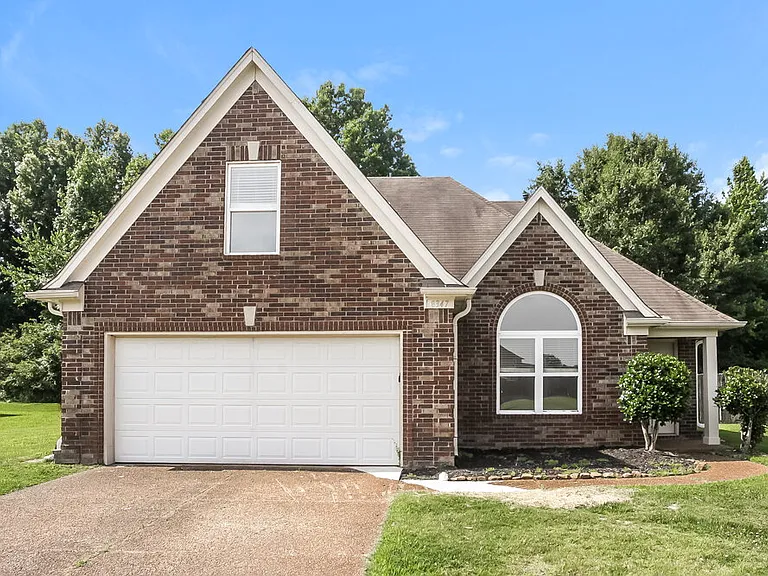 8347 Wild Dune Ln — Photo 1