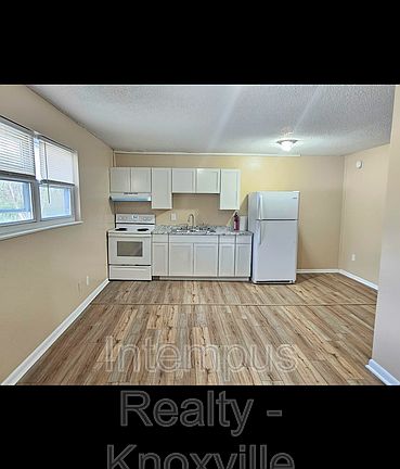 4th image of 328 Dahlia Dr APT 8
