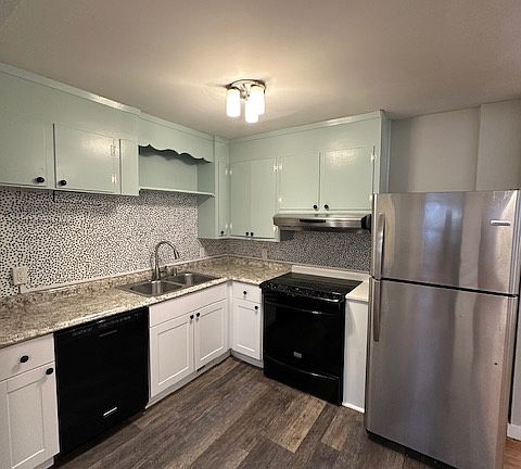 4th image of 6 Fleetwood Dr
