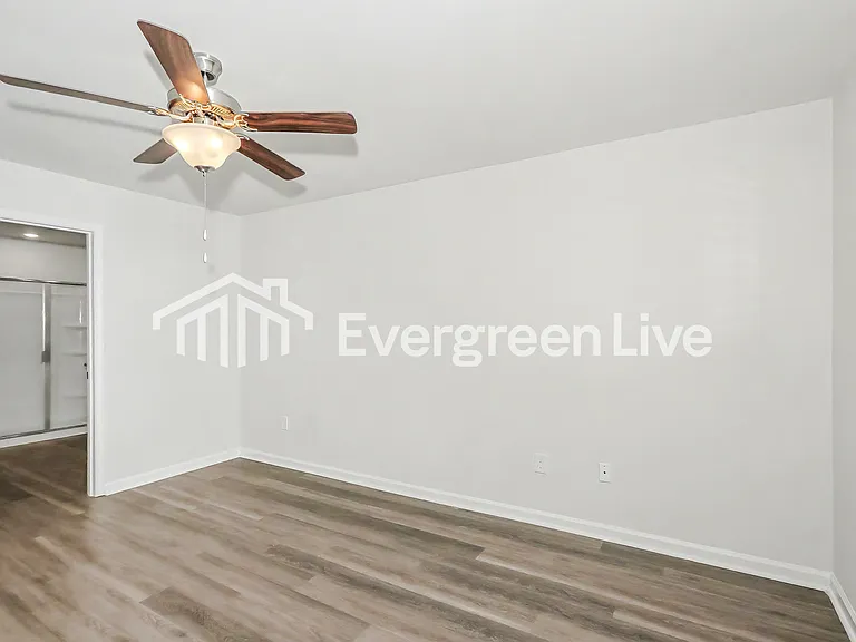 1212 Beechridge Ct — Photo 10