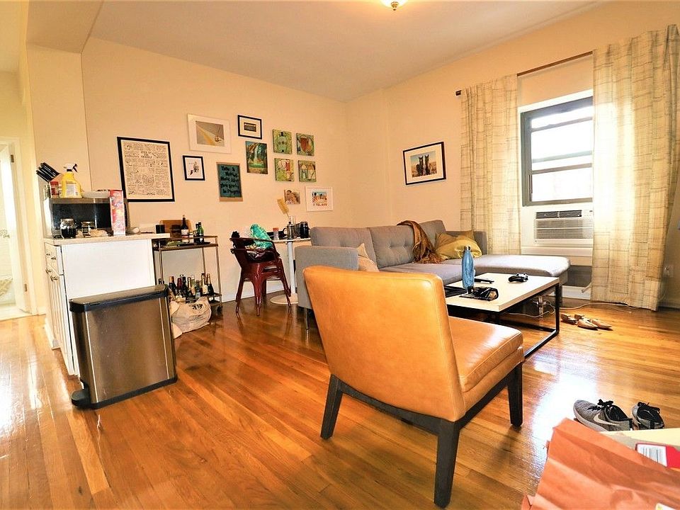 1st image of 1125 Lexington Ave #6BB