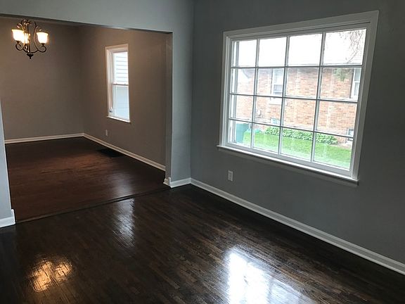 2nd image of 1116 Oakland Ave