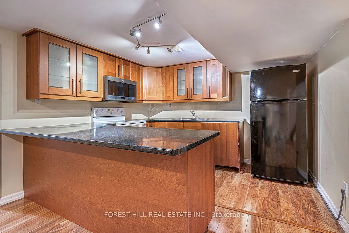 2 bed, $1,800 — Photo 1