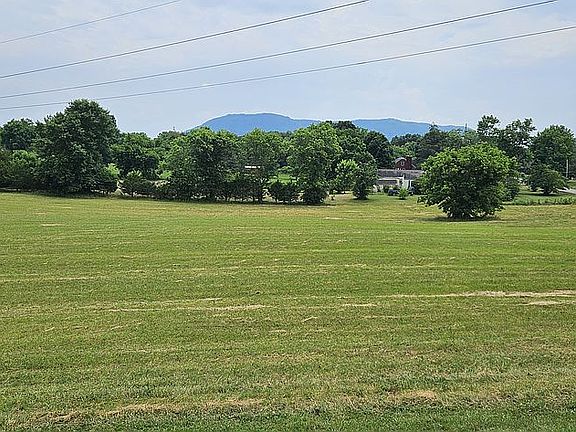 4th image of 8012 Corryton Rd