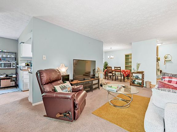 3rd image of 7712 Hanover Pkwy APT 103