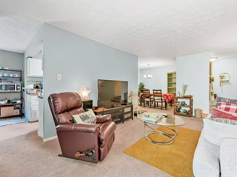 7712 Hanover Pkwy #103 — Photo 13