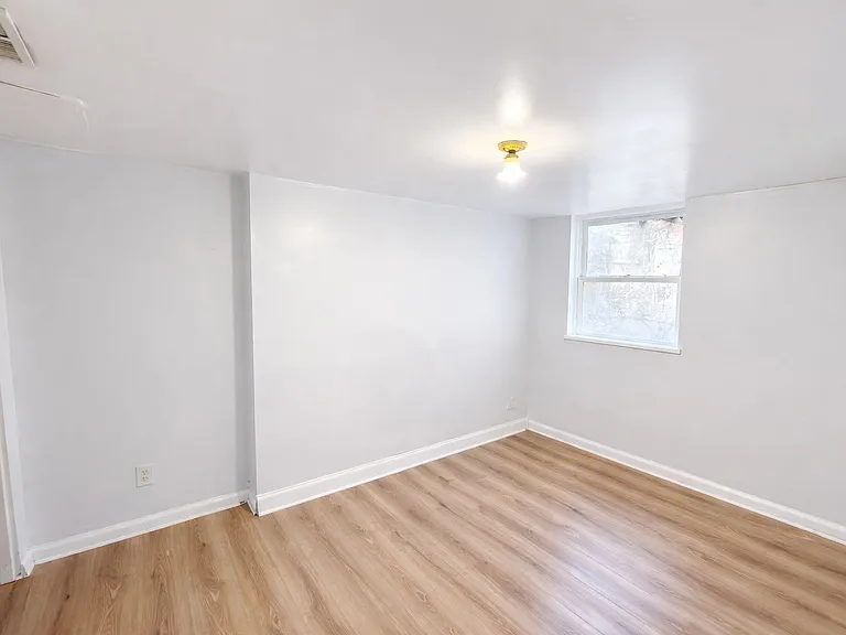 333 Orange St #BASEMENT — Photo 4