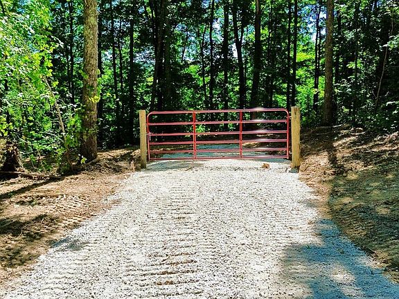 3rd image of 165A Open Fork Rd