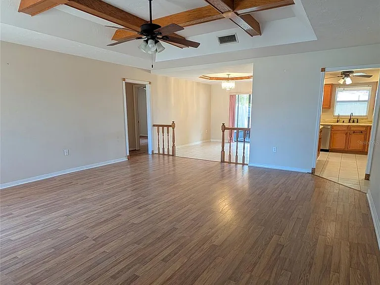 88 Temple Rd — Photo 3