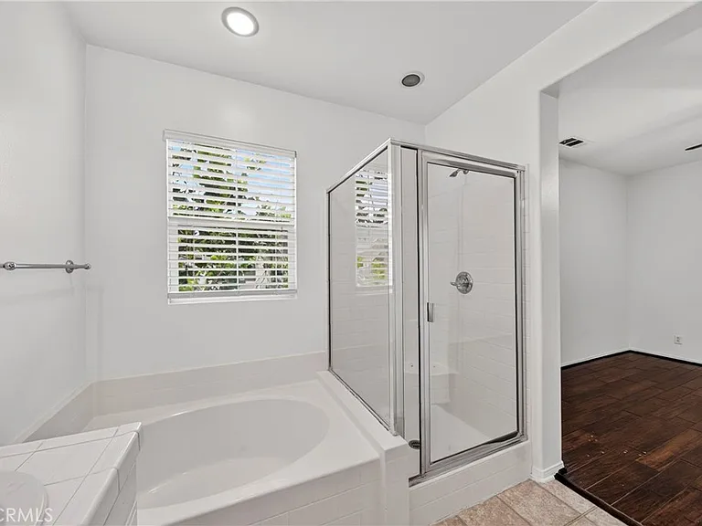 2068 Owens Dr — Photo 25