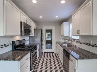 1305 Greenlawn Blvd, Round Rock, TX 78664