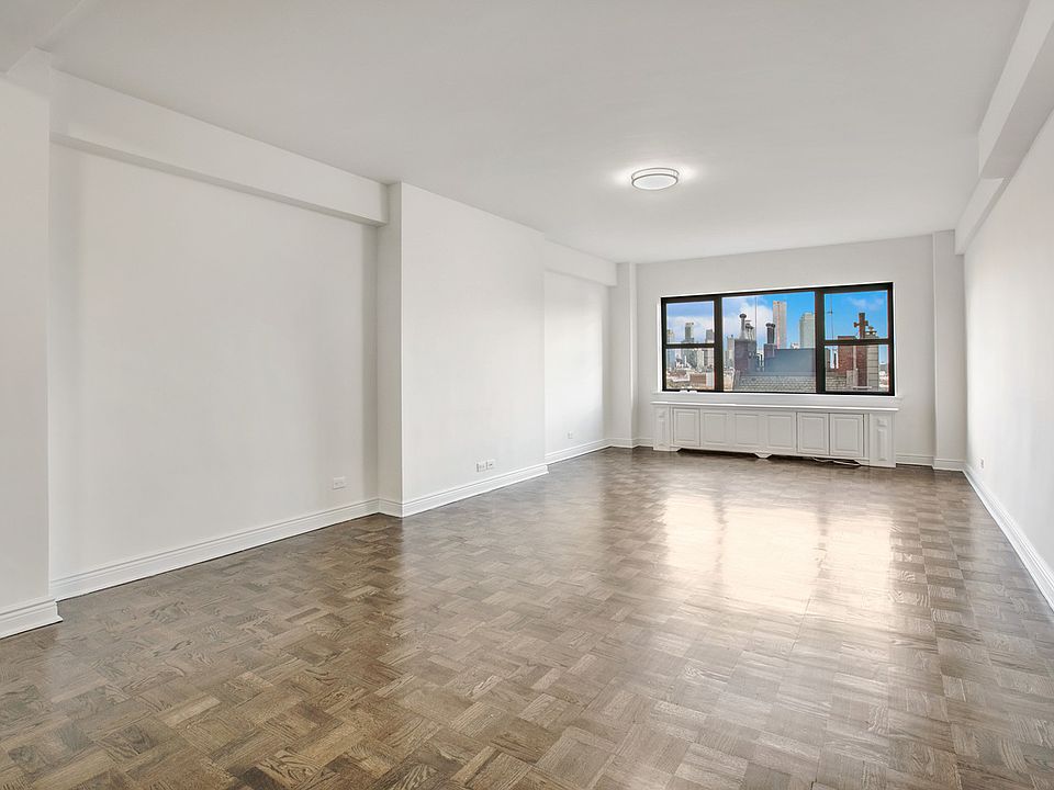 1st image of 20 Beekman Pl #10BB
