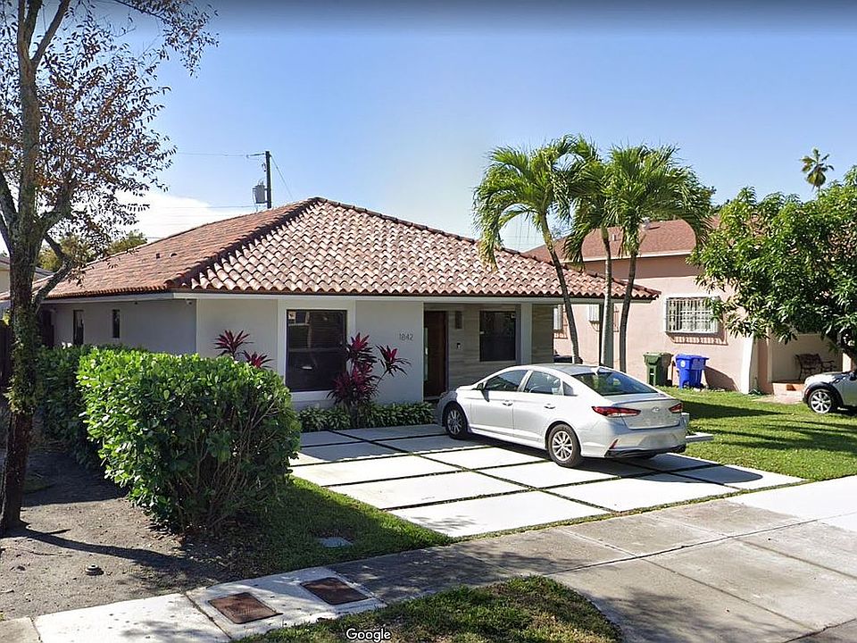 2nd image of 1842 SW 15th St