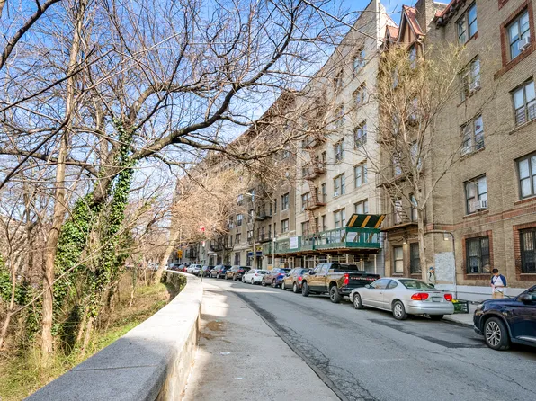 834 Riverside Drive image 27 of 31