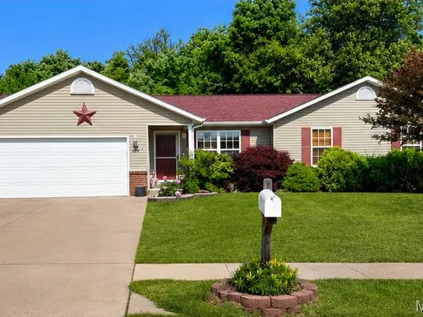 1025 Cambden Yard Dr, Warrenton, MO 63383
