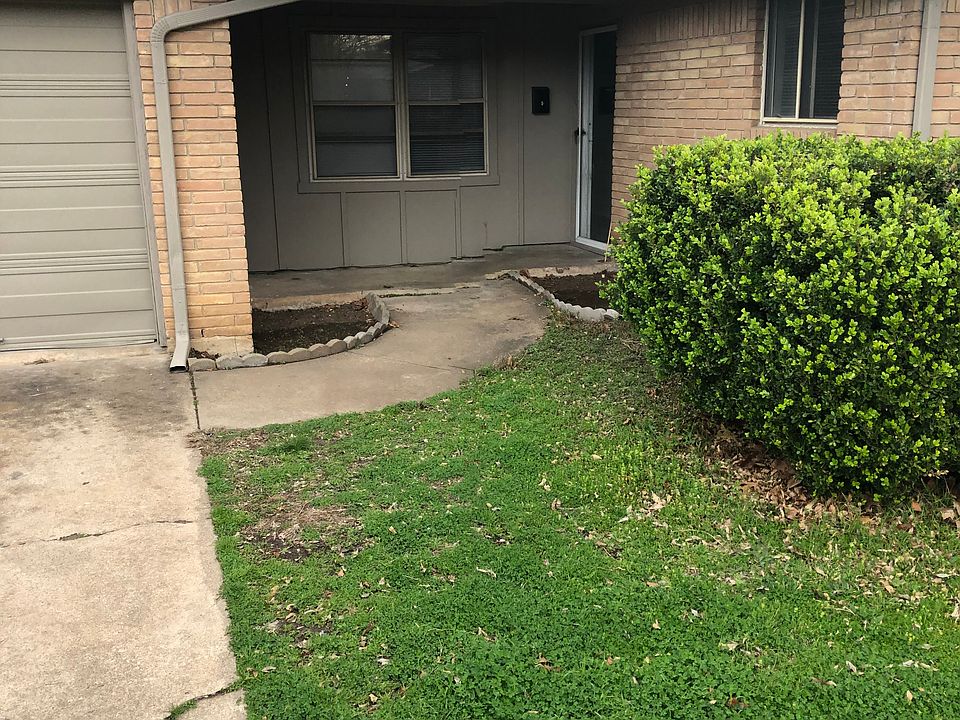 1st image of 2218 Hanover Dr