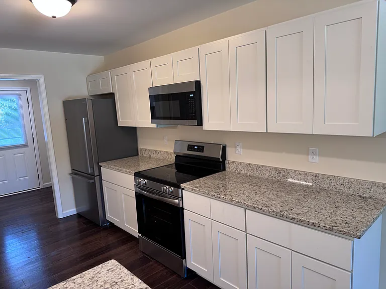 111 Nolan Dr #8 — Photo 3