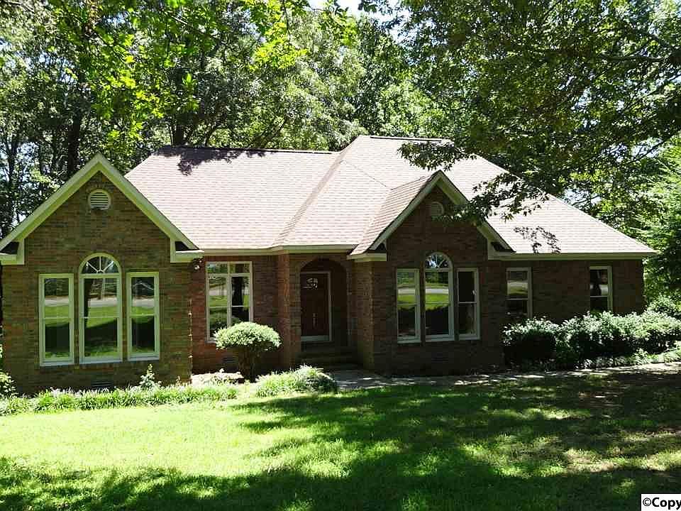 1st image of 217 Delynn Dr