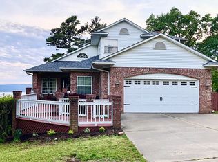 155 Ridge Rock Dr, Russellville, AR 72802