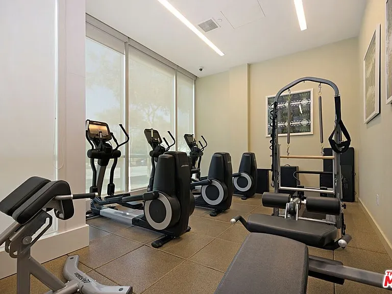 1705 Ocean Ave #107 — Photo 36
