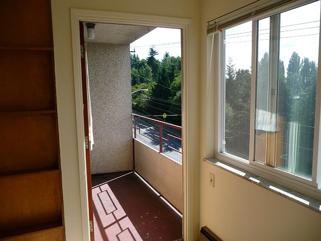 Exterior Deck off of Living Room