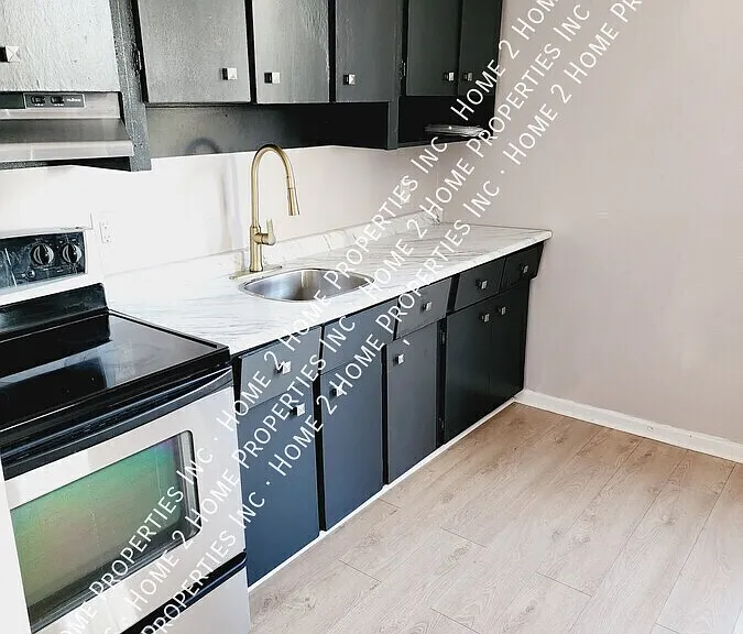 247 Langlois Ave — Photo 2